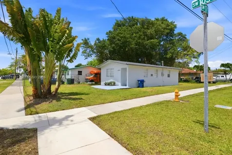 17875 SW 103rd Avenue Miami FL 33157