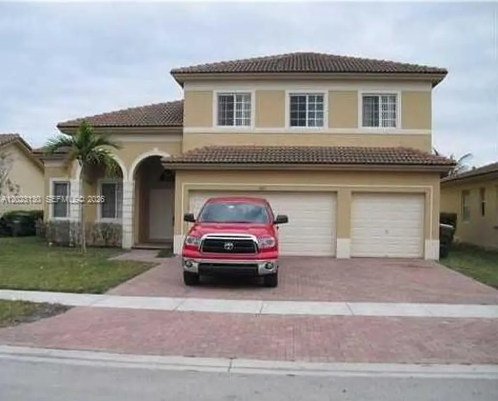 1423 NE 40th Road Homestead FL 33033