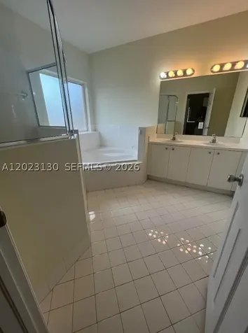 1423 NE 40th Road Homestead FL 33033