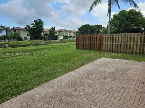 1423 NE 40th Road Homestead FL 33033