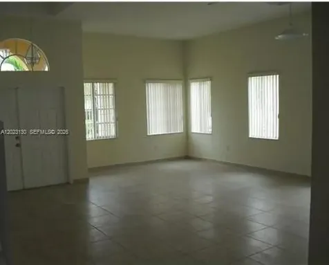 1423 NE 40th Road Homestead FL 33033