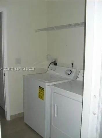 1423 NE 40th Road Homestead FL 33033