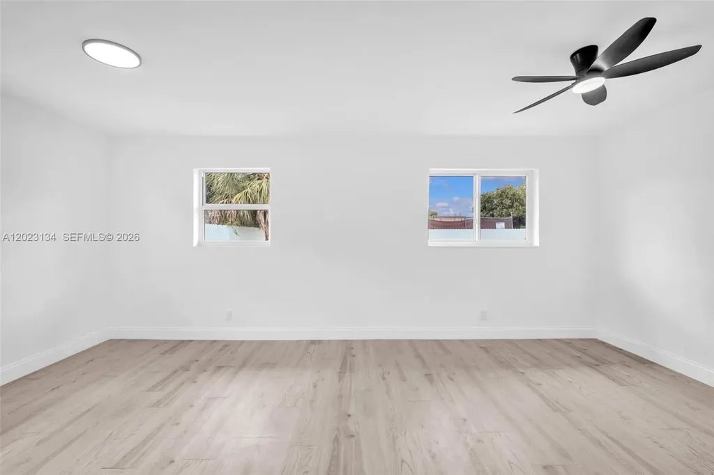 2572 NW 20th Street Fort Lauderdale FL 33311