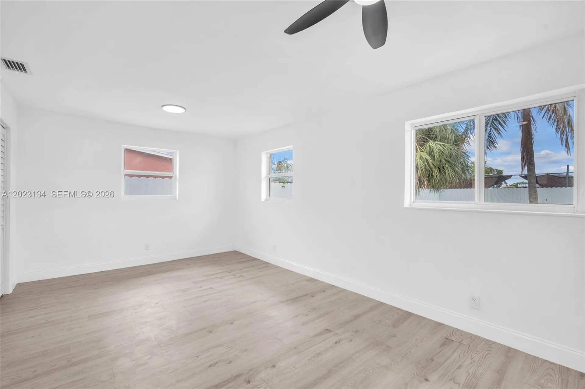 2572 NW 20th Street Fort Lauderdale FL 33311