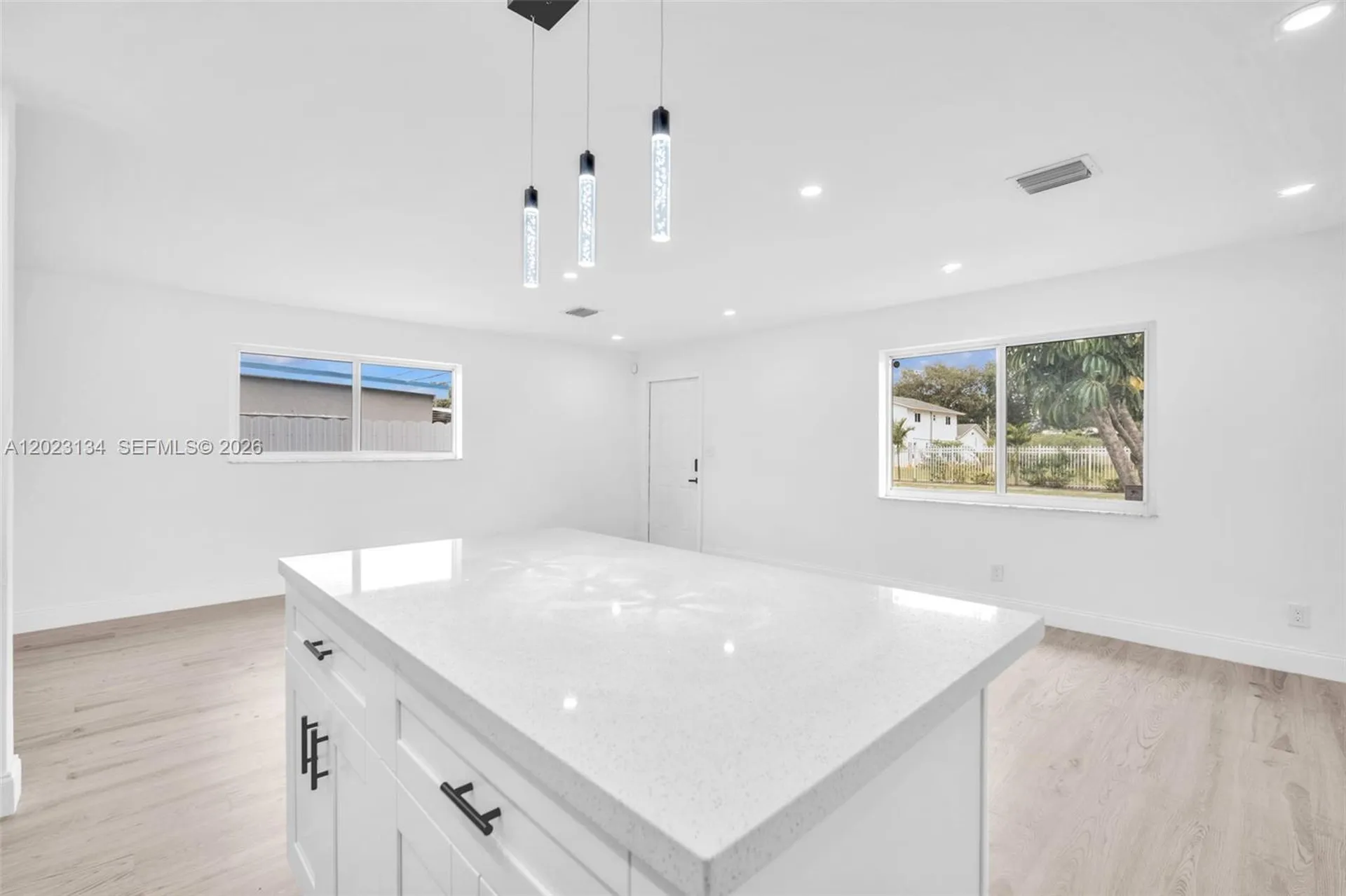 2572 NW 20th Street Fort Lauderdale FL 33311