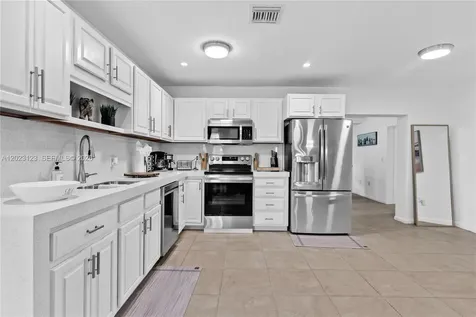 1430 NE 11th Street Homestead FL 33033