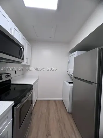 2570 W 67th Place Hialeah FL 33016