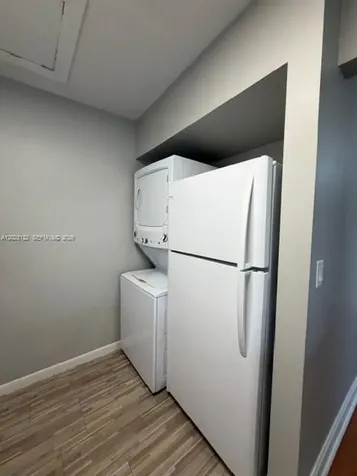 2570 W 67th Place Hialeah FL 33016