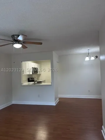 2570 W 67th Place Hialeah FL 33016