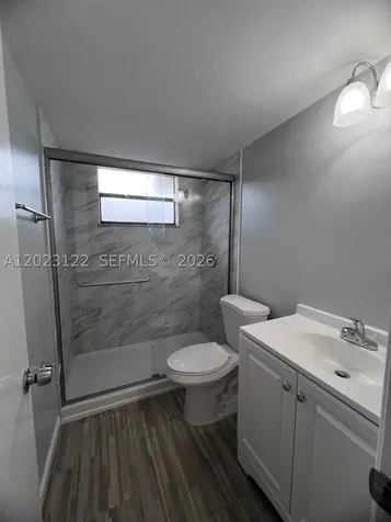 2570 W 67th Place Hialeah FL 33016