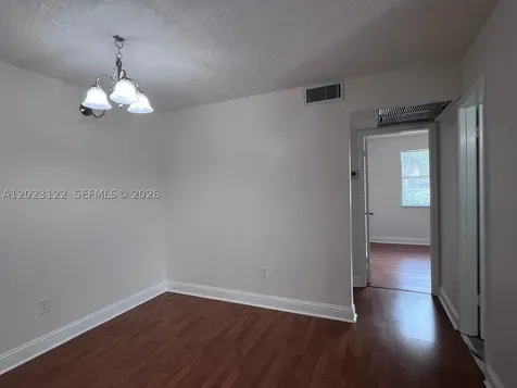 2570 W 67th Place Hialeah FL 33016