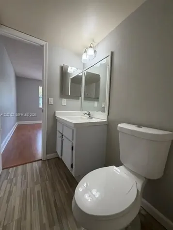 2570 W 67th Place Hialeah FL 33016