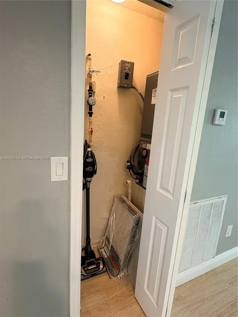 2510 SE 16th Place Other City - In The State Of Florida FL 33904