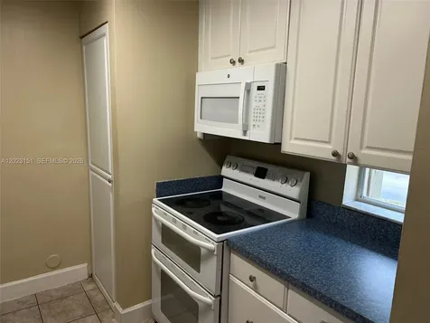301 SW 86th Avenue Pembroke Pines FL 33025