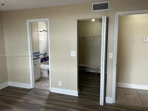 301 SW 86th Avenue Pembroke Pines FL 33025