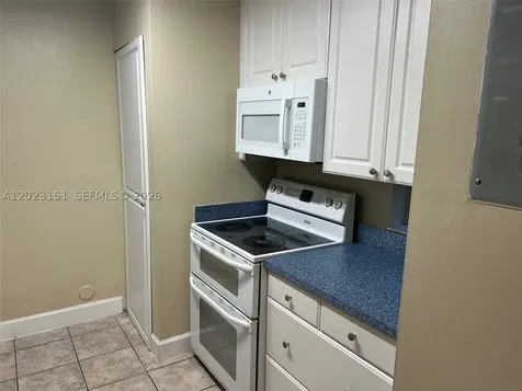 301 SW 86th Avenue Pembroke Pines FL 33025