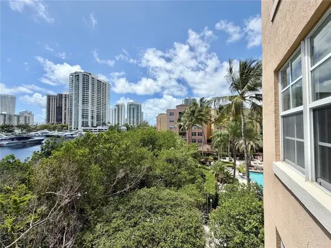 19877 E Country Club Drive Aventura FL 33180
