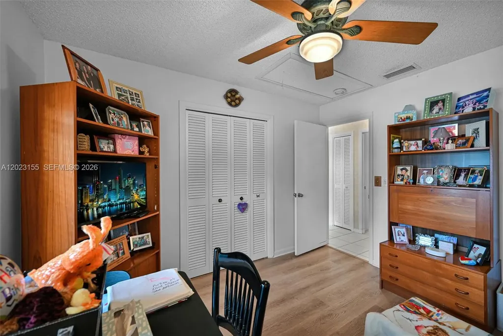 330 Briarwood Circle Hollywood FL 33024