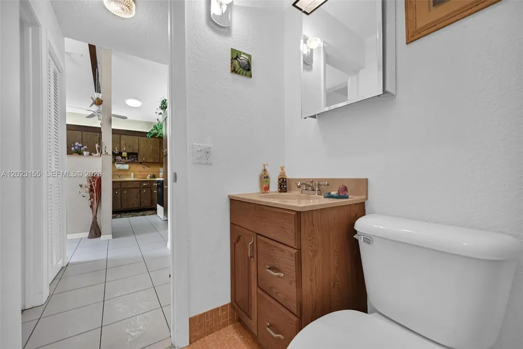 330 Briarwood Circle Hollywood FL 33024