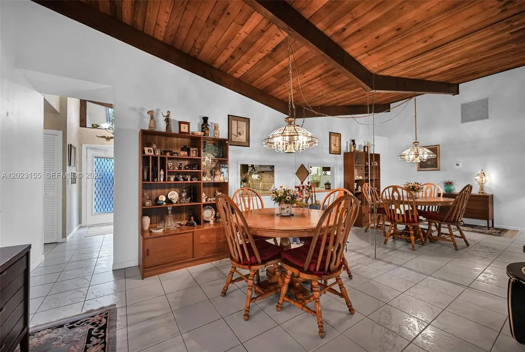 330 Briarwood Circle Hollywood FL 33024