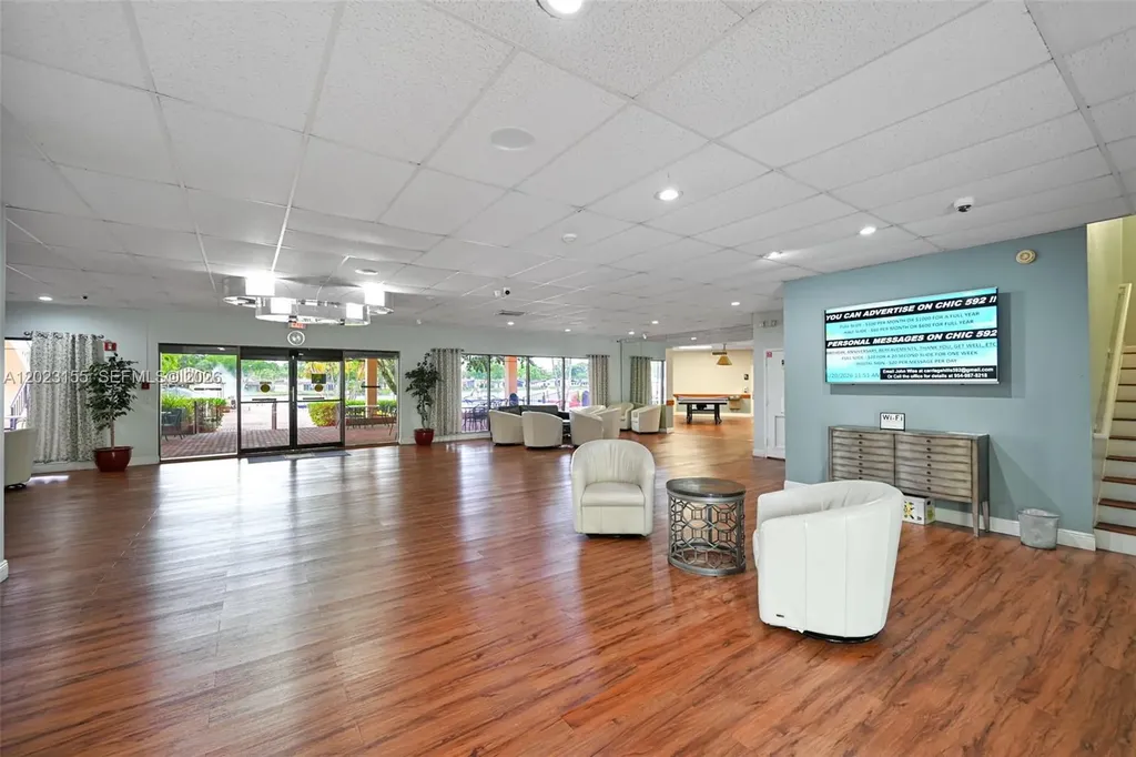 330 Briarwood Circle Hollywood FL 33024