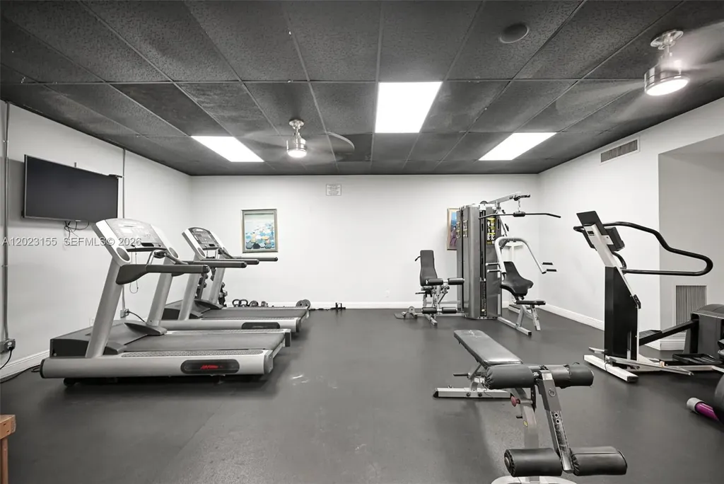 330 Briarwood Circle Hollywood FL 33024