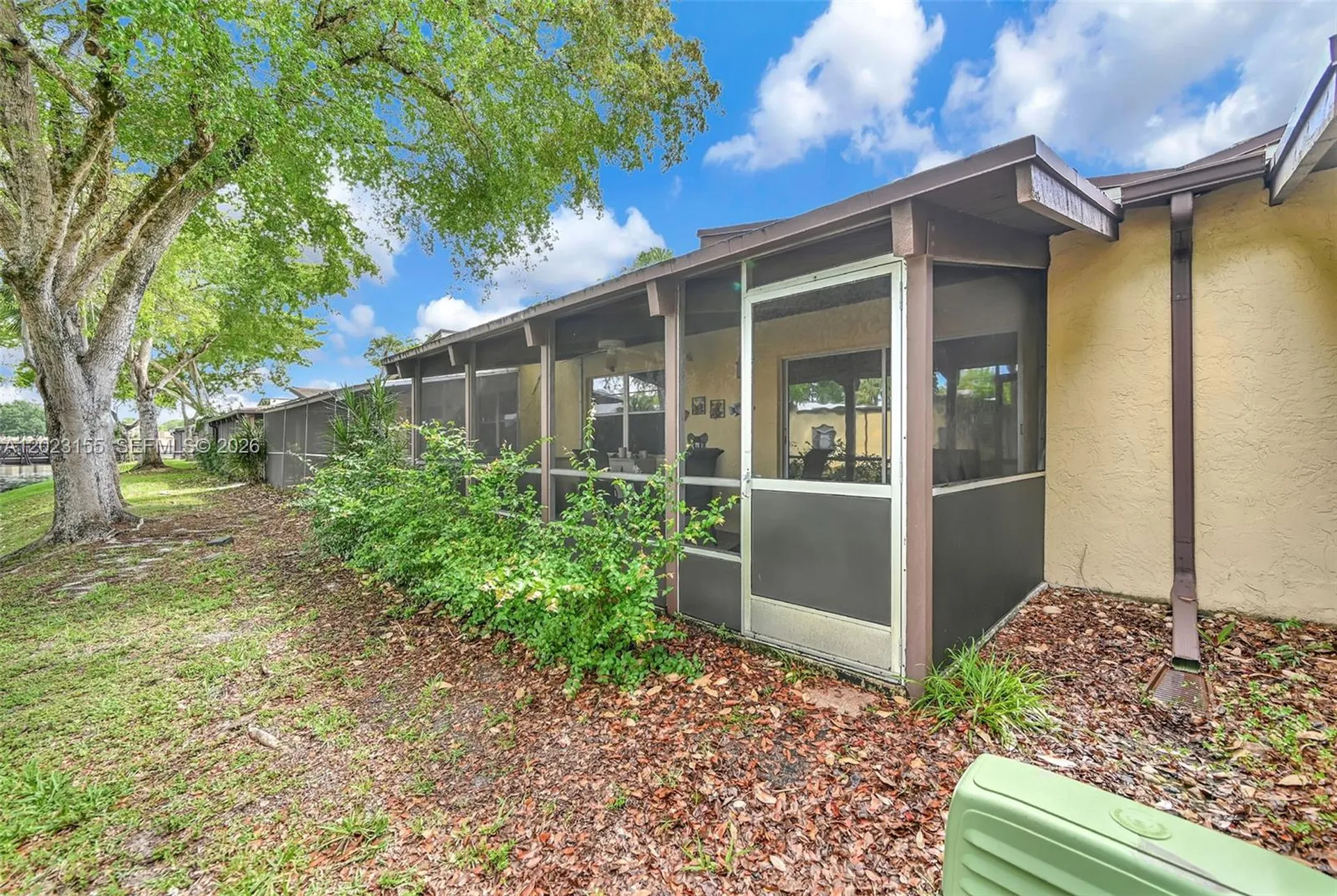330 Briarwood Circle Hollywood FL 33024