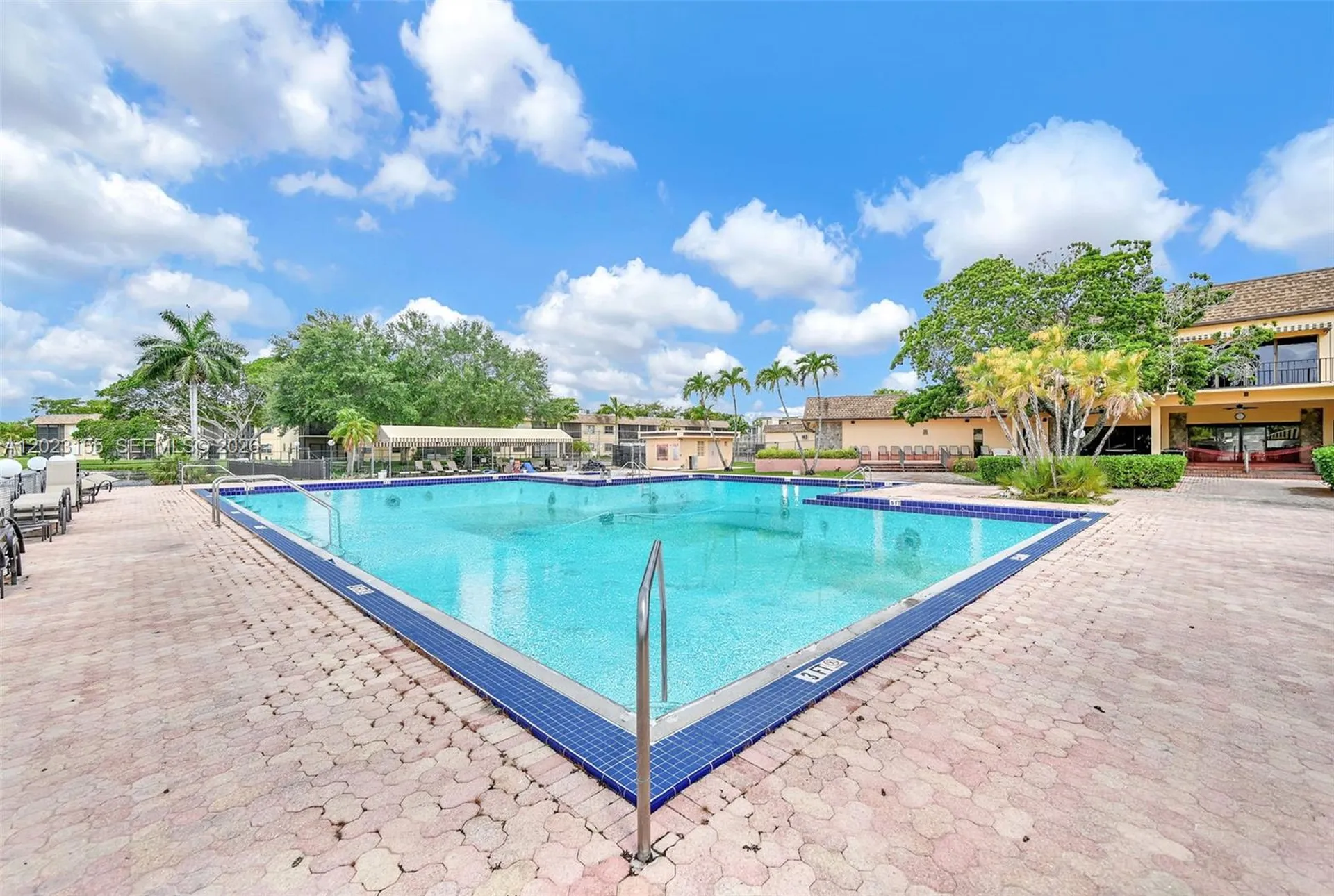 330 Briarwood Circle Hollywood FL 33024