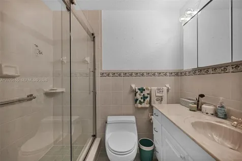 330 Briarwood Circle Hollywood FL 33024