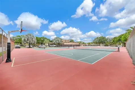330 Briarwood Circle Hollywood FL 33024