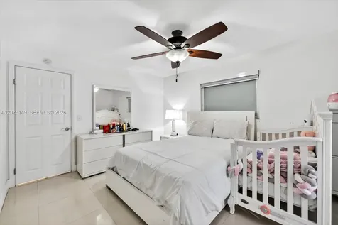 1071 W 37th Street Hialeah FL 33012
