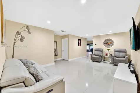 1071 W 37th Street Hialeah FL 33012