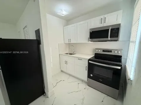 2773 NW 57th Street Miami FL 33142