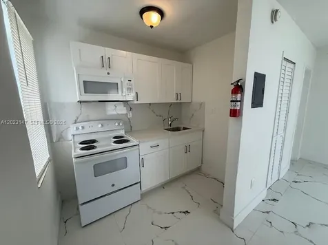 2773 NW 57th Street Miami FL 33142