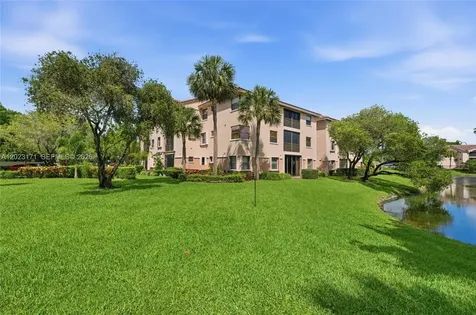 4111 Coral Tree Circle Coconut Creek FL 33073