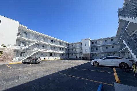 540 NW 7th Street Miami FL 33136