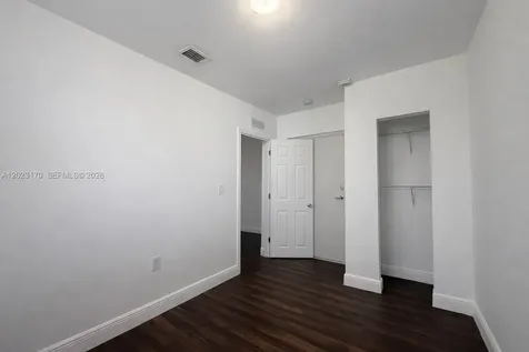 540 NW 7th Street Miami FL 33136