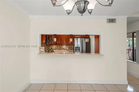 9367 SW 1st Street Plantation FL 33324