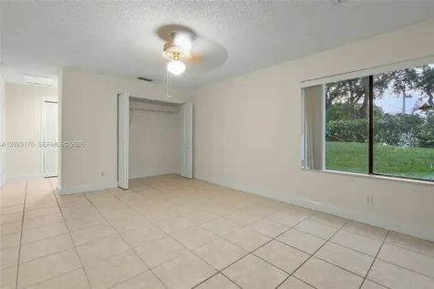 9367 SW 1st Street Plantation FL 33324