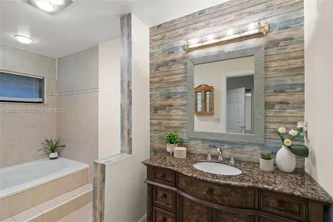 9367 SW 1st Street Plantation FL 33324