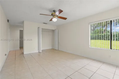 9367 SW 1st Street Plantation FL 33324