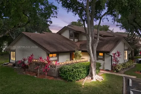 9367 SW 1st Street Plantation FL 33324