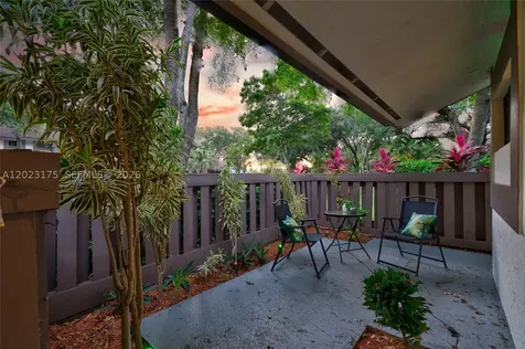 9367 SW 1st Street Plantation FL 33324