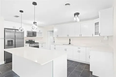 1013 Hispana Avenue Fort Pierce FL 34982