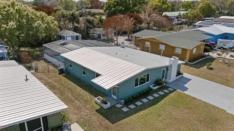 1013 Hispana Avenue Fort Pierce FL 34982