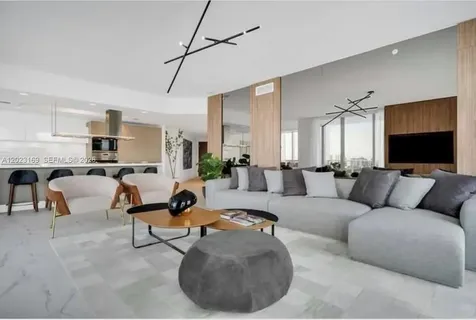 17111 Biscayne Boulevard North Miami Beach FL 33160