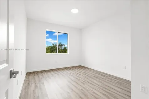 22555 SW 125 Avenue Miami FL 33170