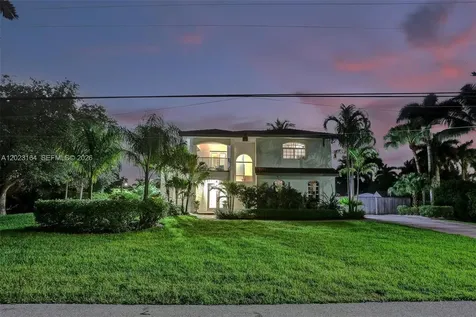 12140 SW 3rd Street Plantation FL 33325