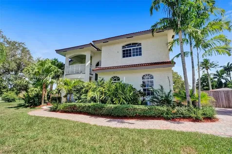 12140 SW 3rd Street Plantation FL 33325