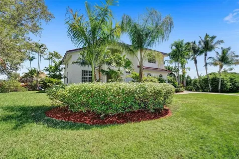 12140 SW 3rd Street Plantation FL 33325